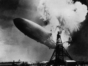 Descargar Hindenburg Disaster Newsreel Footage (C)